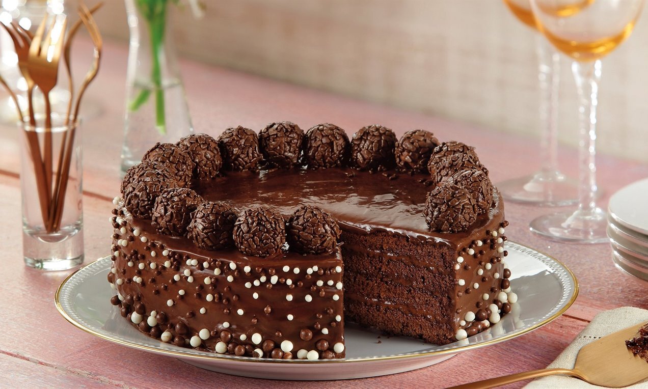 10 receitas caseiras que combinam com família e com café, doces e salgadas