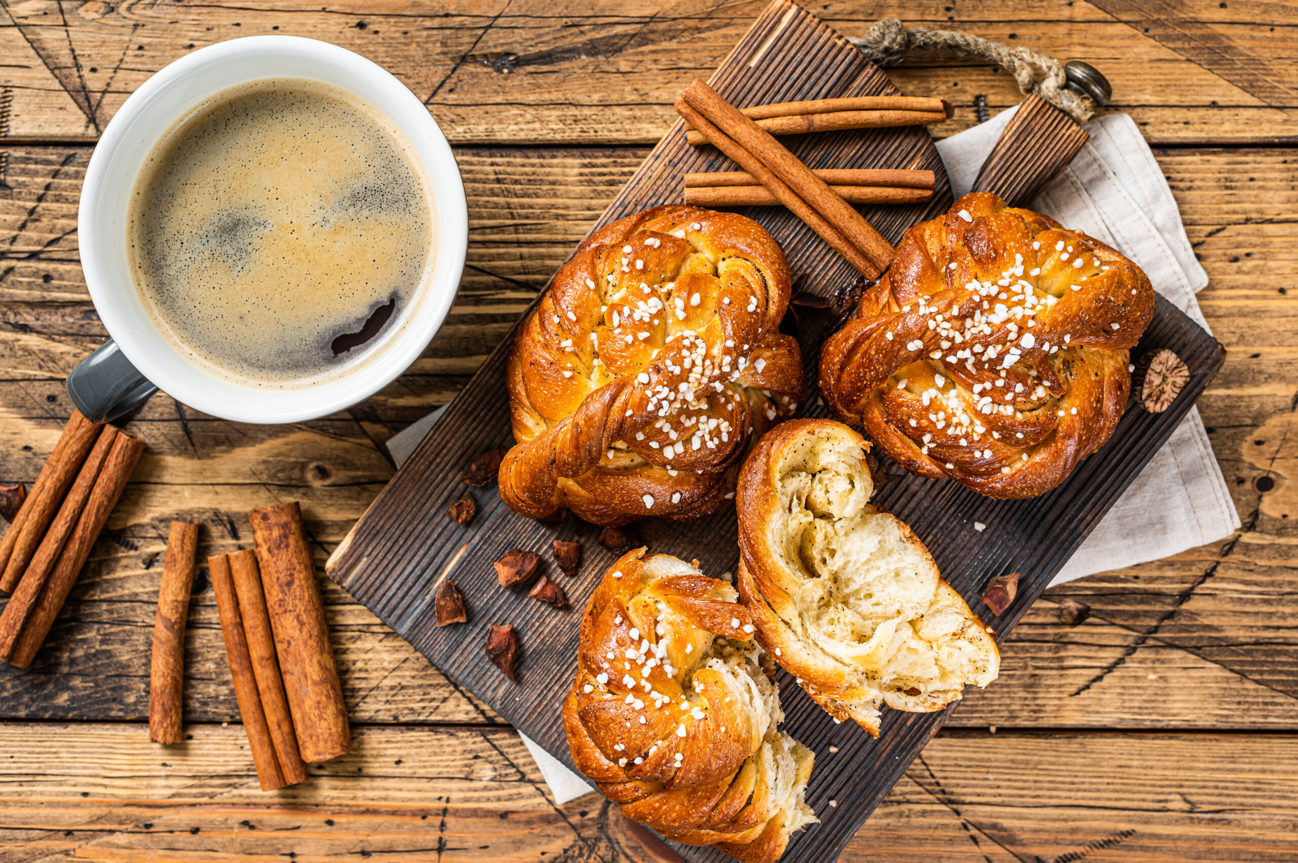 com café – Kanelbullar com cardamomo e canela