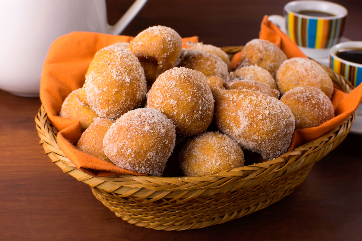 Bolinhos de Chuva da Helena Coutinho