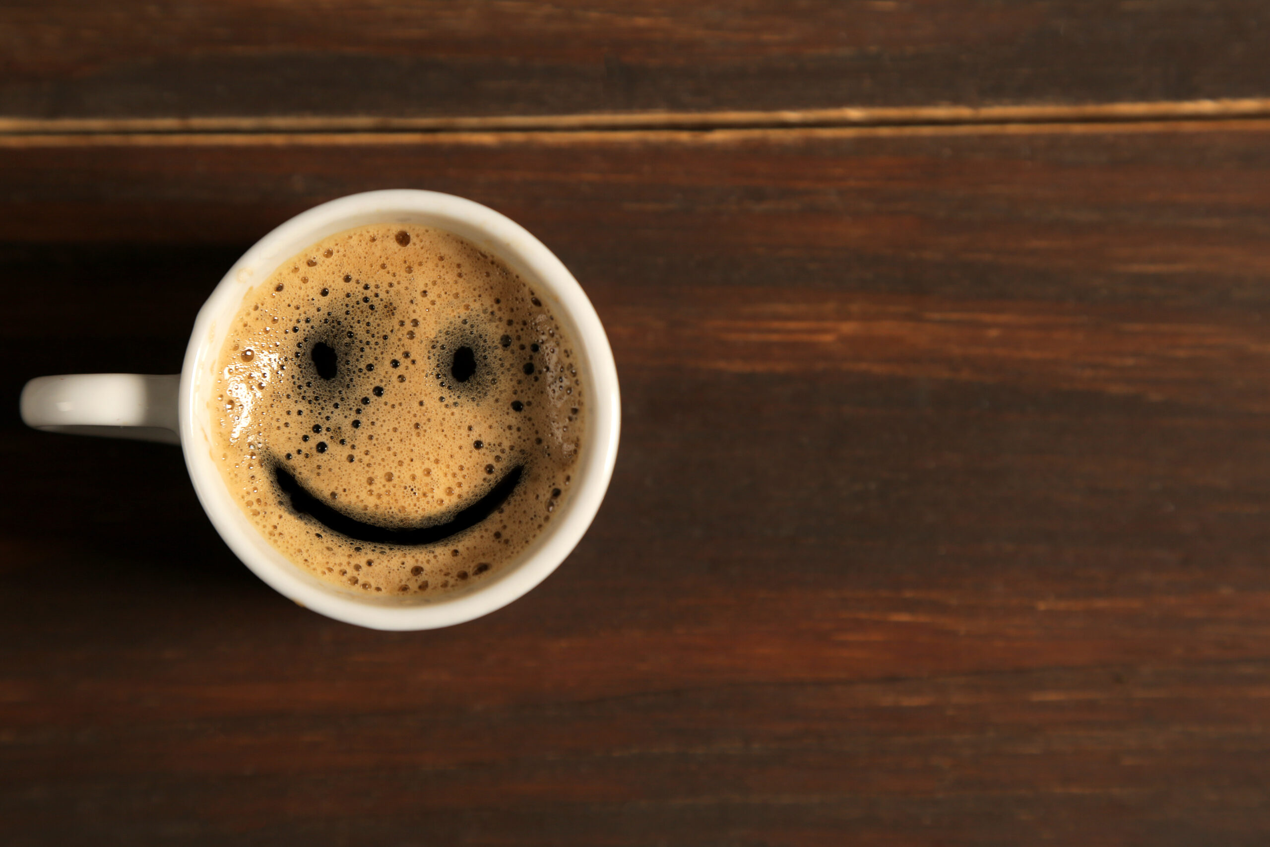 Xícaras de Café Minimalistas com o tema sorriso